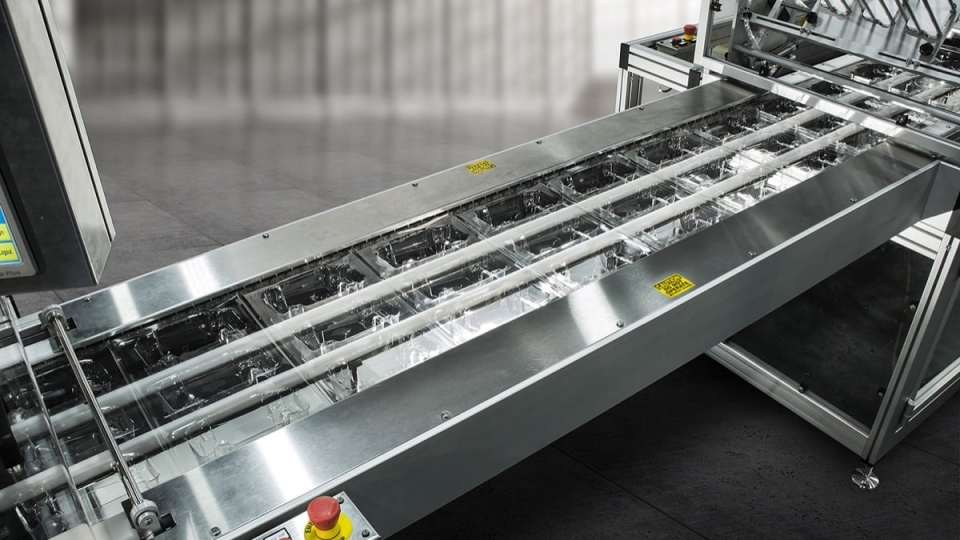 4-mdc-minipack-extended-loading-area-manual-robotic-1200 Extended Loading Area for Automation Packaging